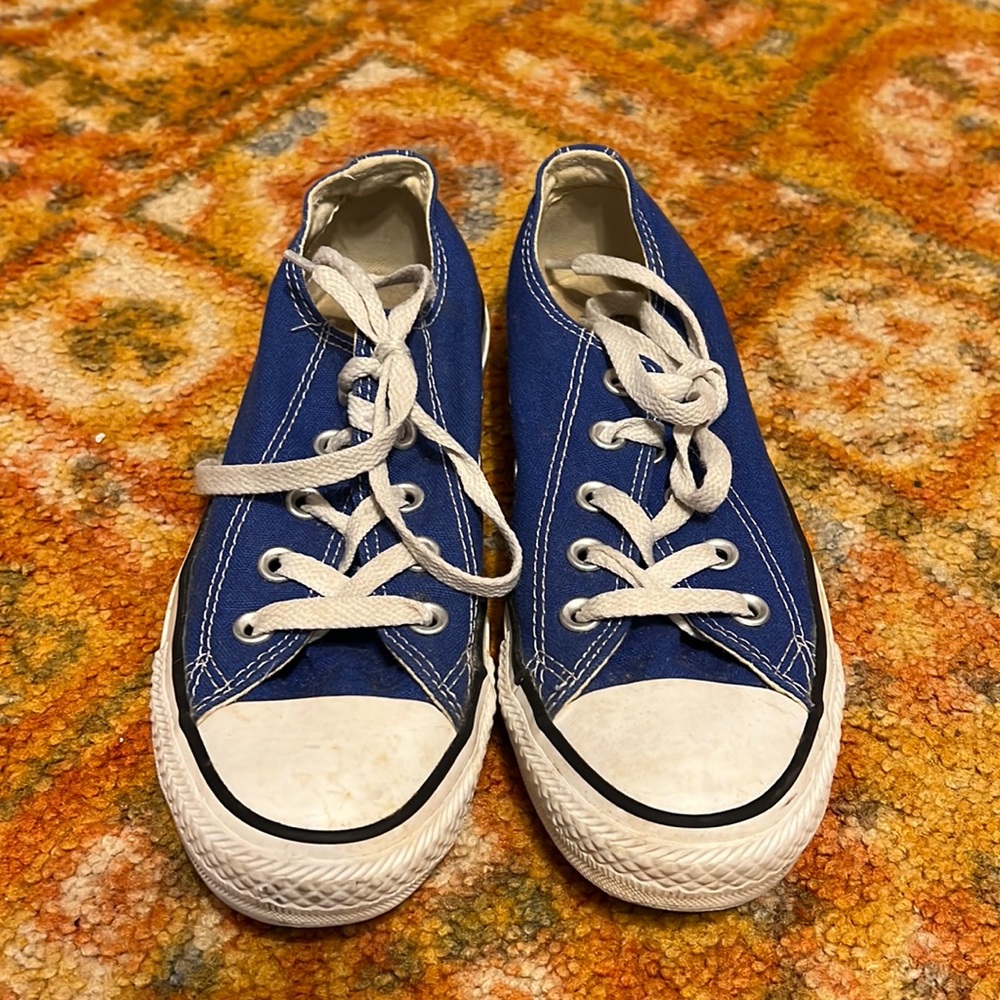 Converse all star blue shoes women size 6 or men 4